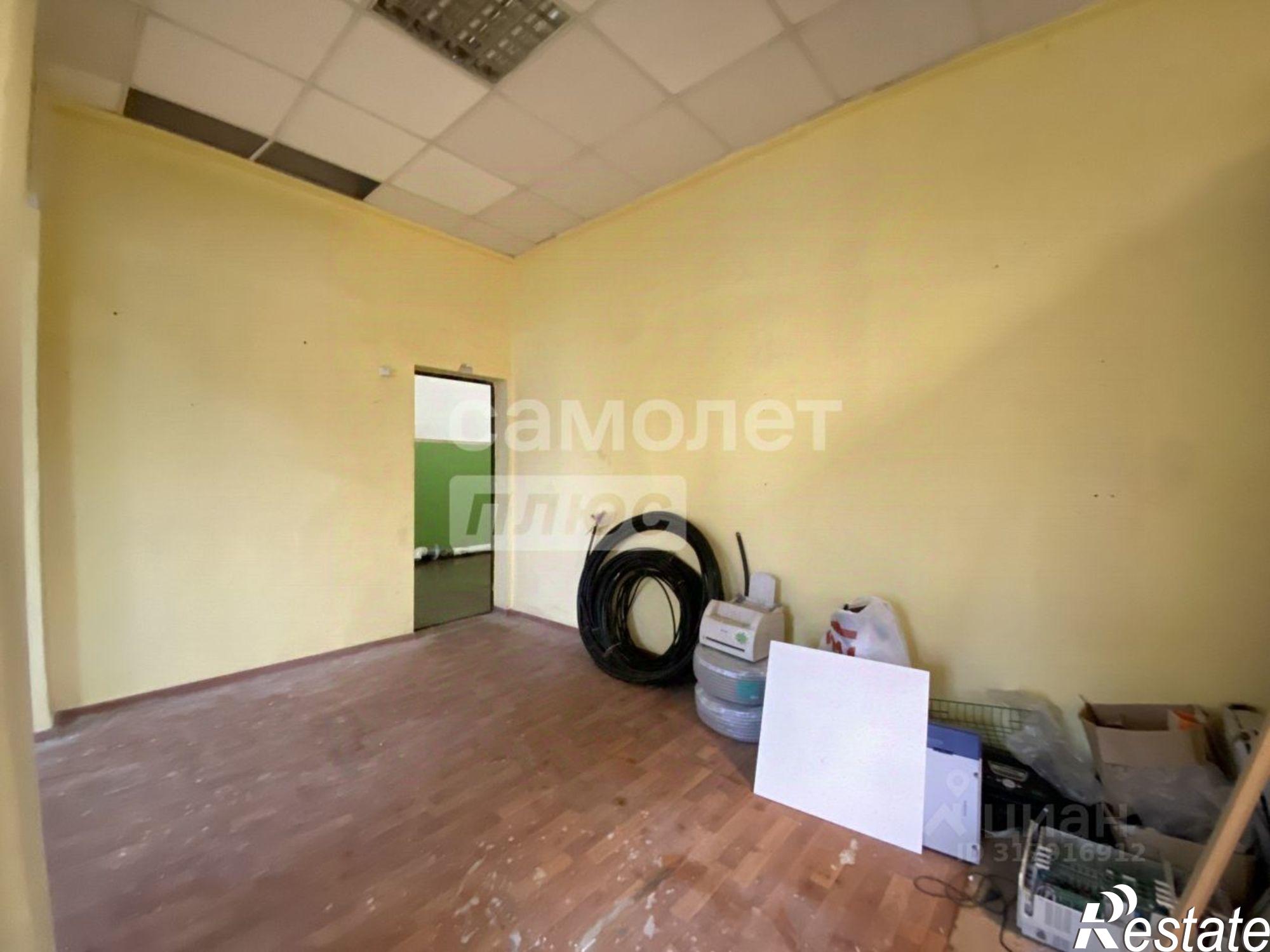 Купить помещение свободного назначения за 8 400 230 рублей на улица Леона Поземского, 110