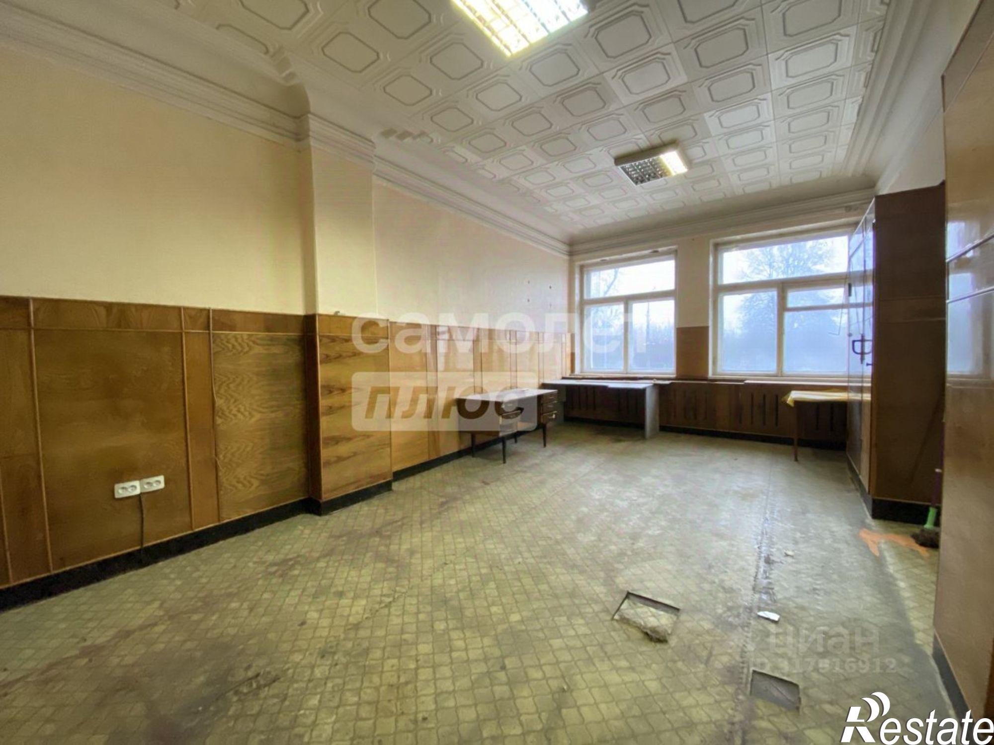 Купить помещение свободного назначения за 8 400 230 рублей на улица Леона Поземского, 110