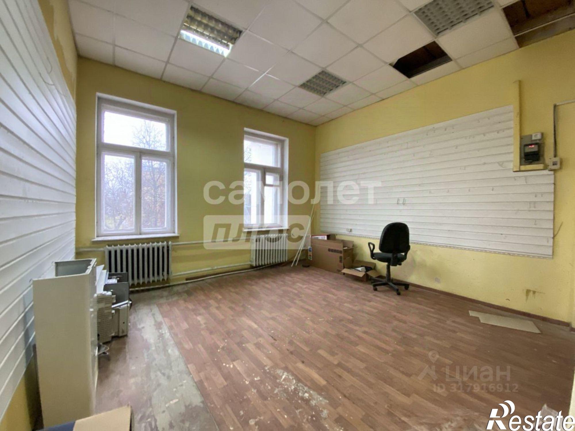 Купить помещение свободного назначения за 8 400 230 рублей на улица Леона Поземского, 110