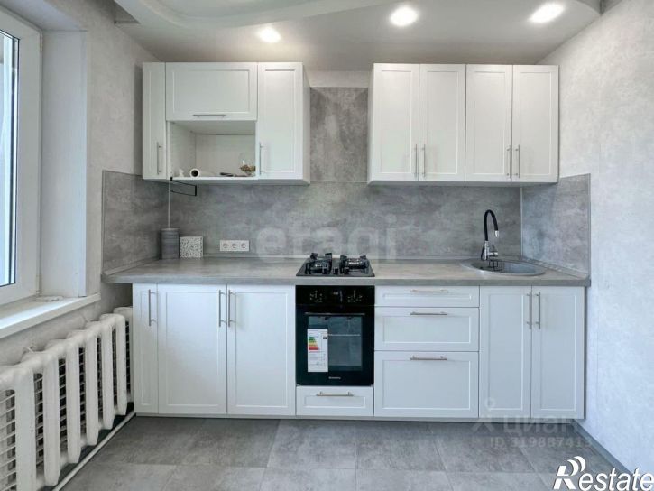 2-комн квартира ул Ижорского Батальона, 8,  д. 8