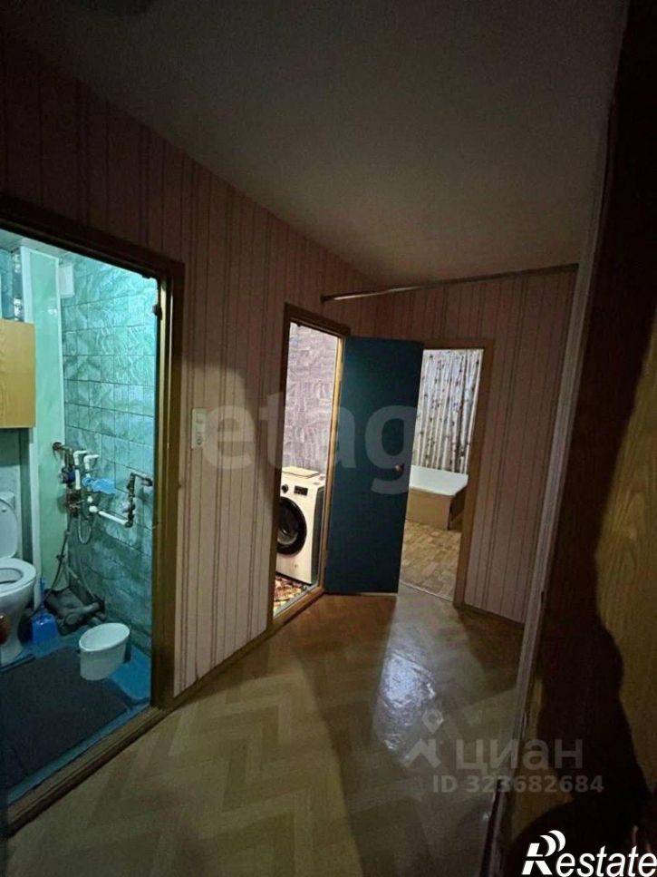 3-комн квартира ул Шелгунова, 15,  д. 15