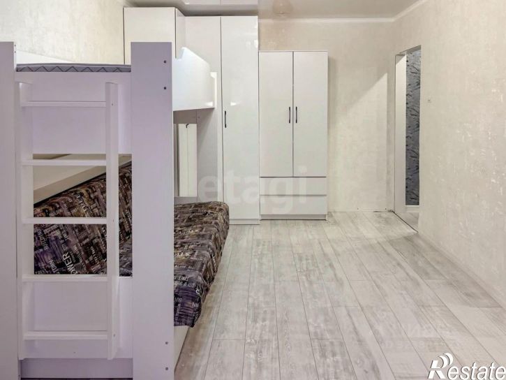 3-комн квартира улица Олега Кошевого, 21,  д. 21