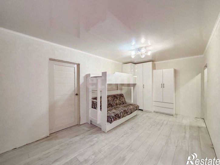 3-комн квартира улица Олега Кошевого, 21,  д. 21