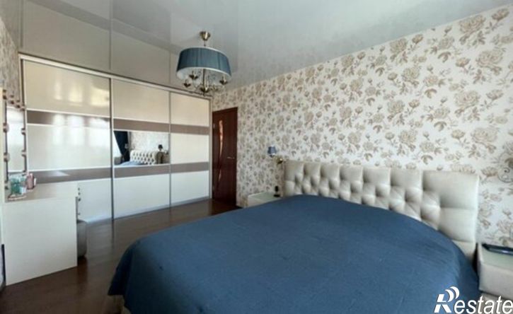 4-комн квартира ул Индустриальная, 6А,  д. 6А