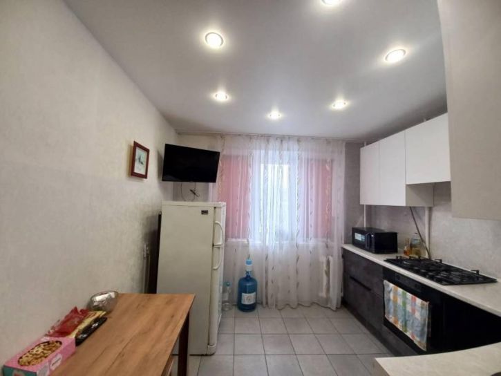 4-комн квартира улица Ижорского Батальона, 8