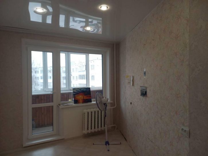 4-комн квартира улица Ижорского Батальона, 8