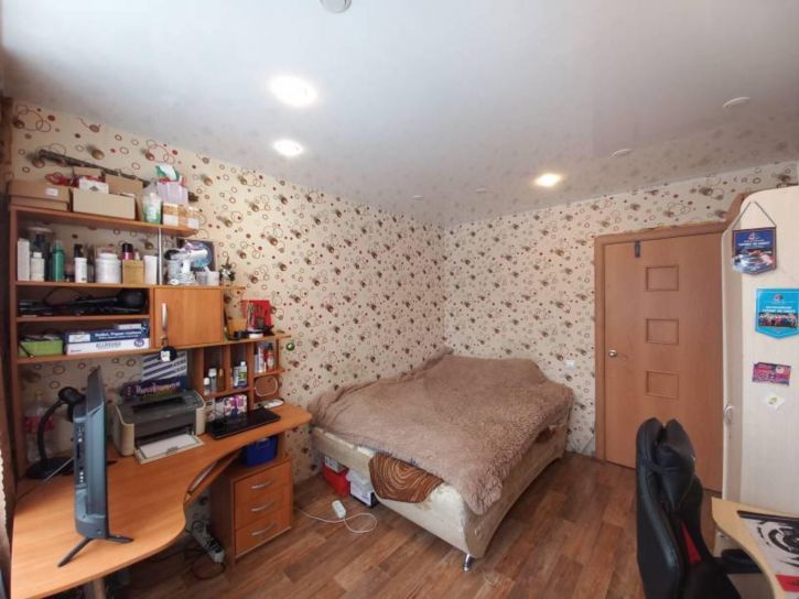 4-комн квартира улица Ижорского Батальона, 8