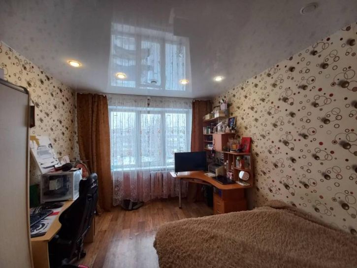 4-комн квартира улица Ижорского Батальона, 8