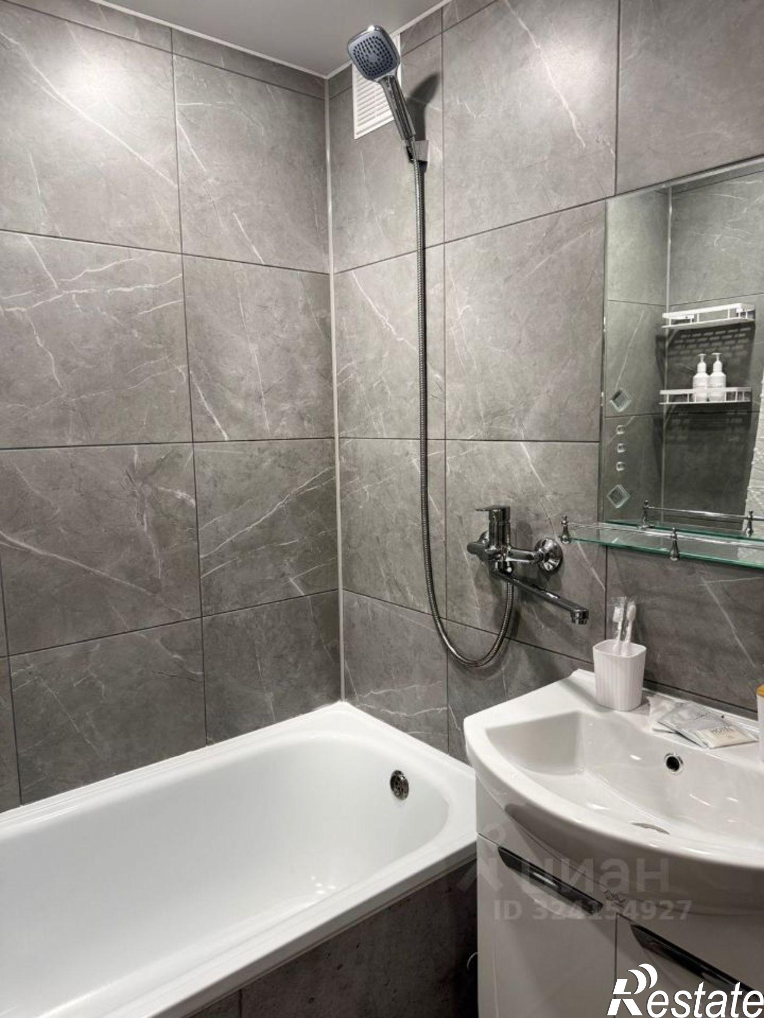 Сдать квартиру за 25 000 рублей на ул Коммунальная, 72