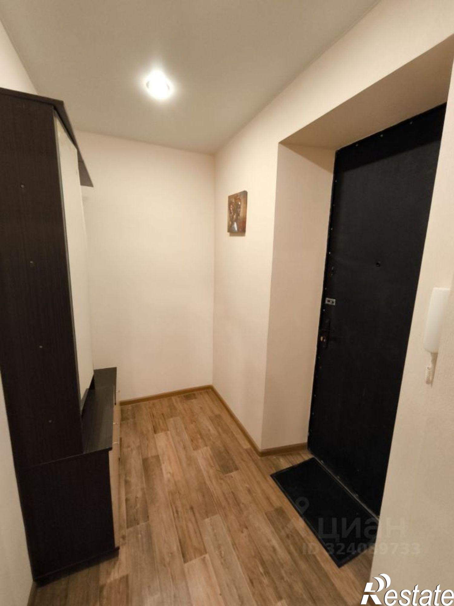 Сдать квартиру за 18 000 рублей на Октябрьский пр-кт, 30