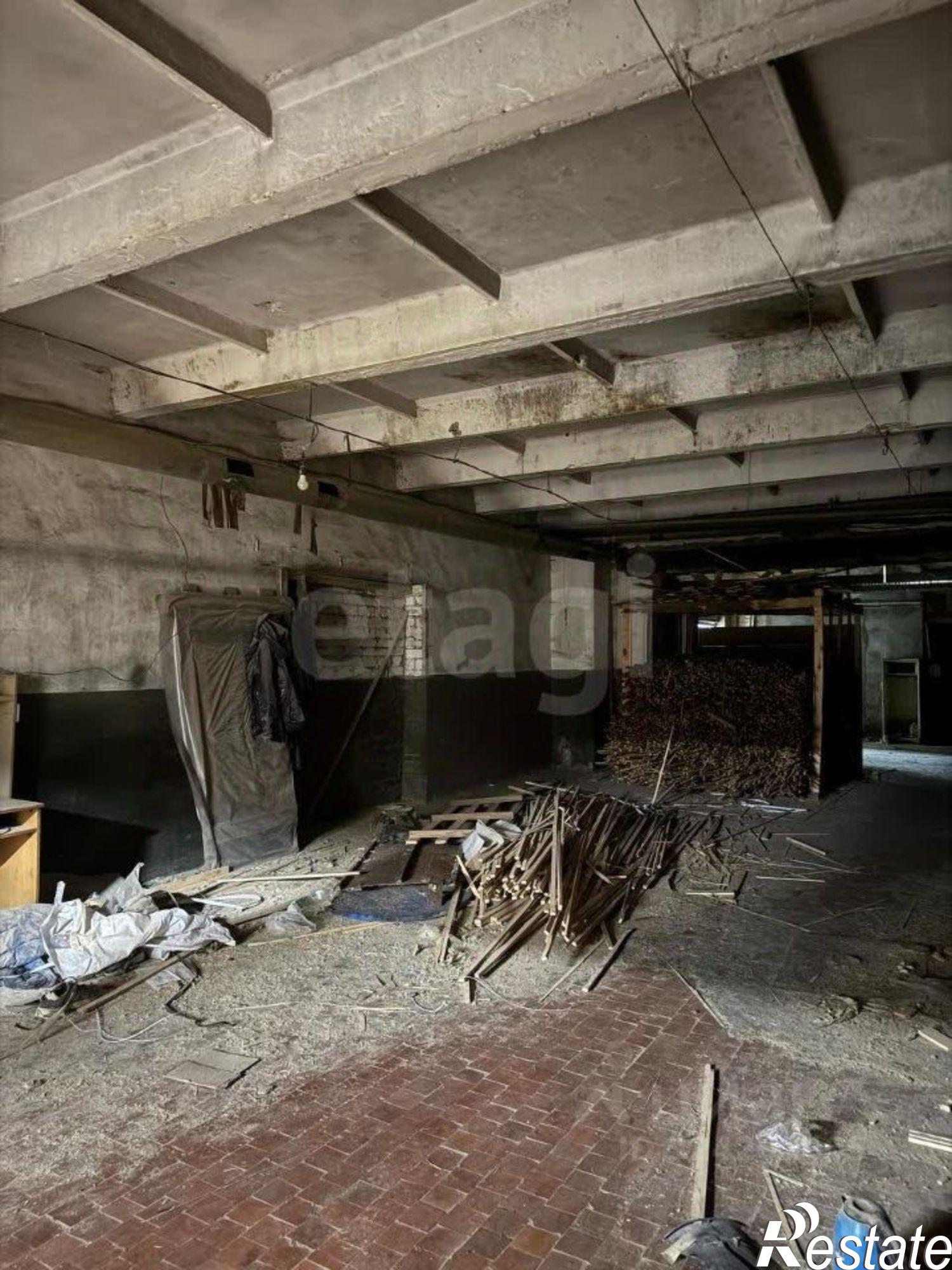 Сдать складское помещение за 52 500 рублей на ул Леона Поземского, 125