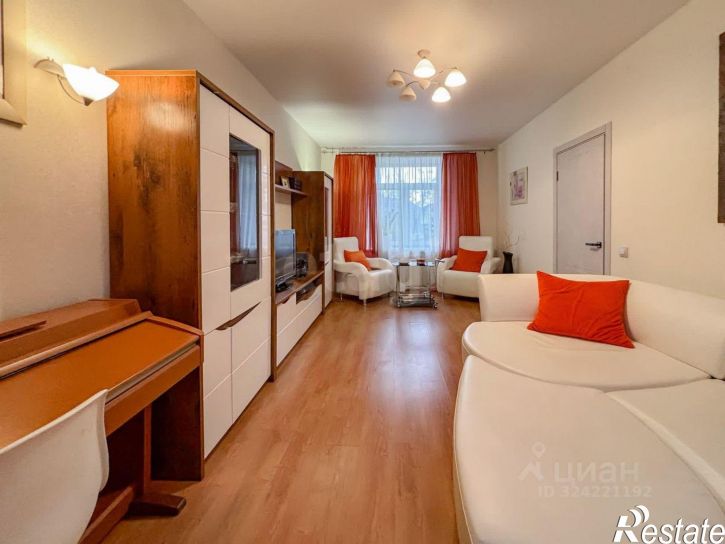 2-комн квартира улица Леона Поземского, 10,  д. 10