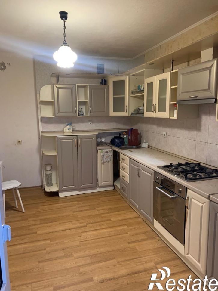 3-комн квартира рокоссовского, 40