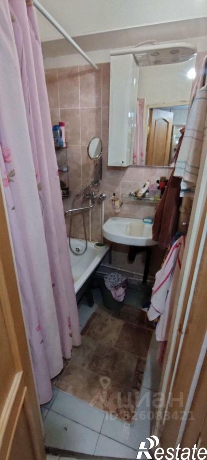 3-комн квартира ул Карбышева, 4,  д. 4