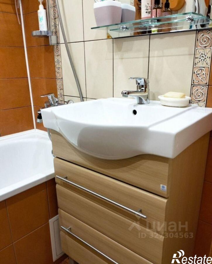 1-комн квартира ул Гущина, 6,  д. 6