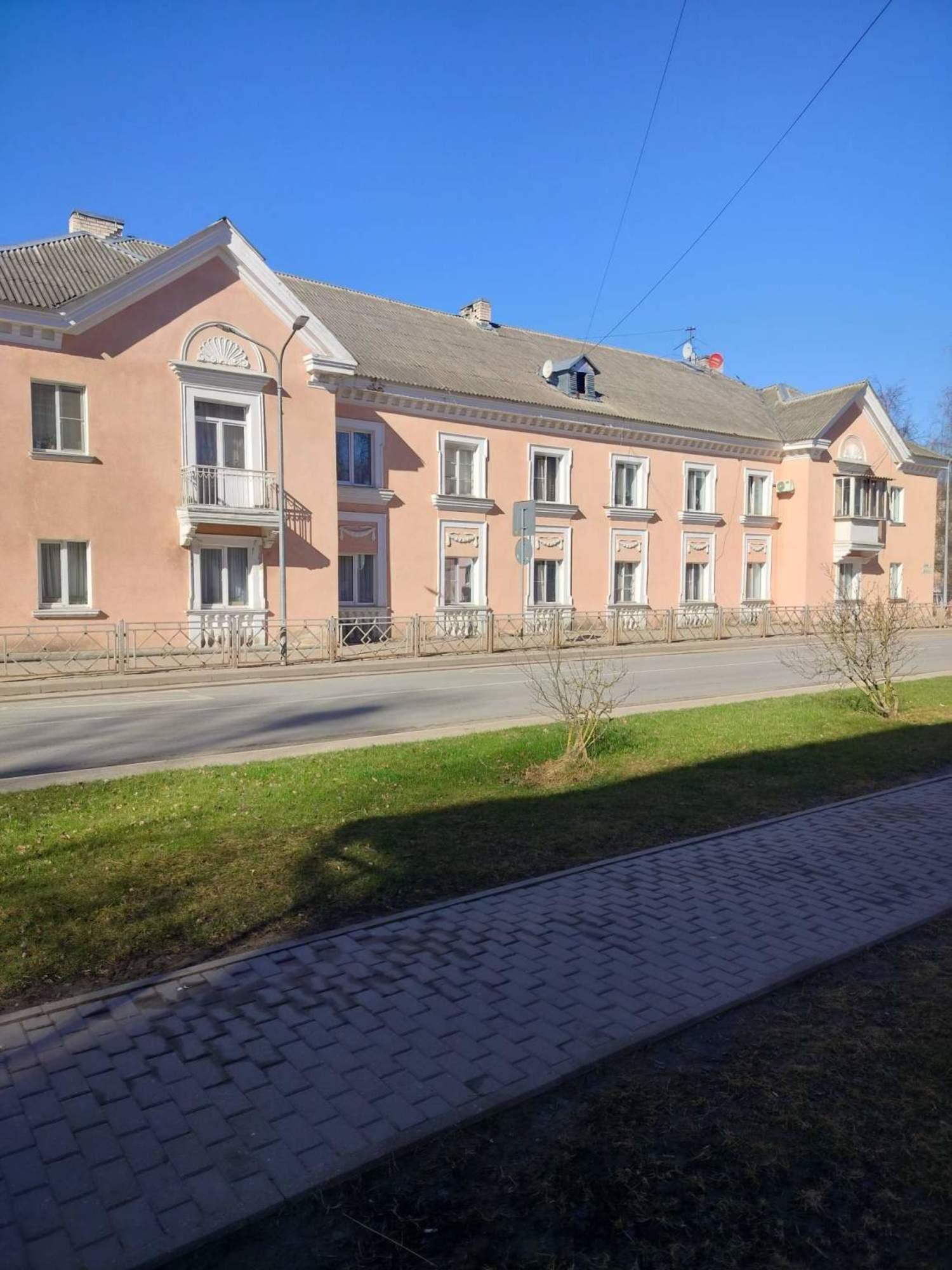 Купить квартиру за 4 050 000 рублей на Калинина ул., д.11
