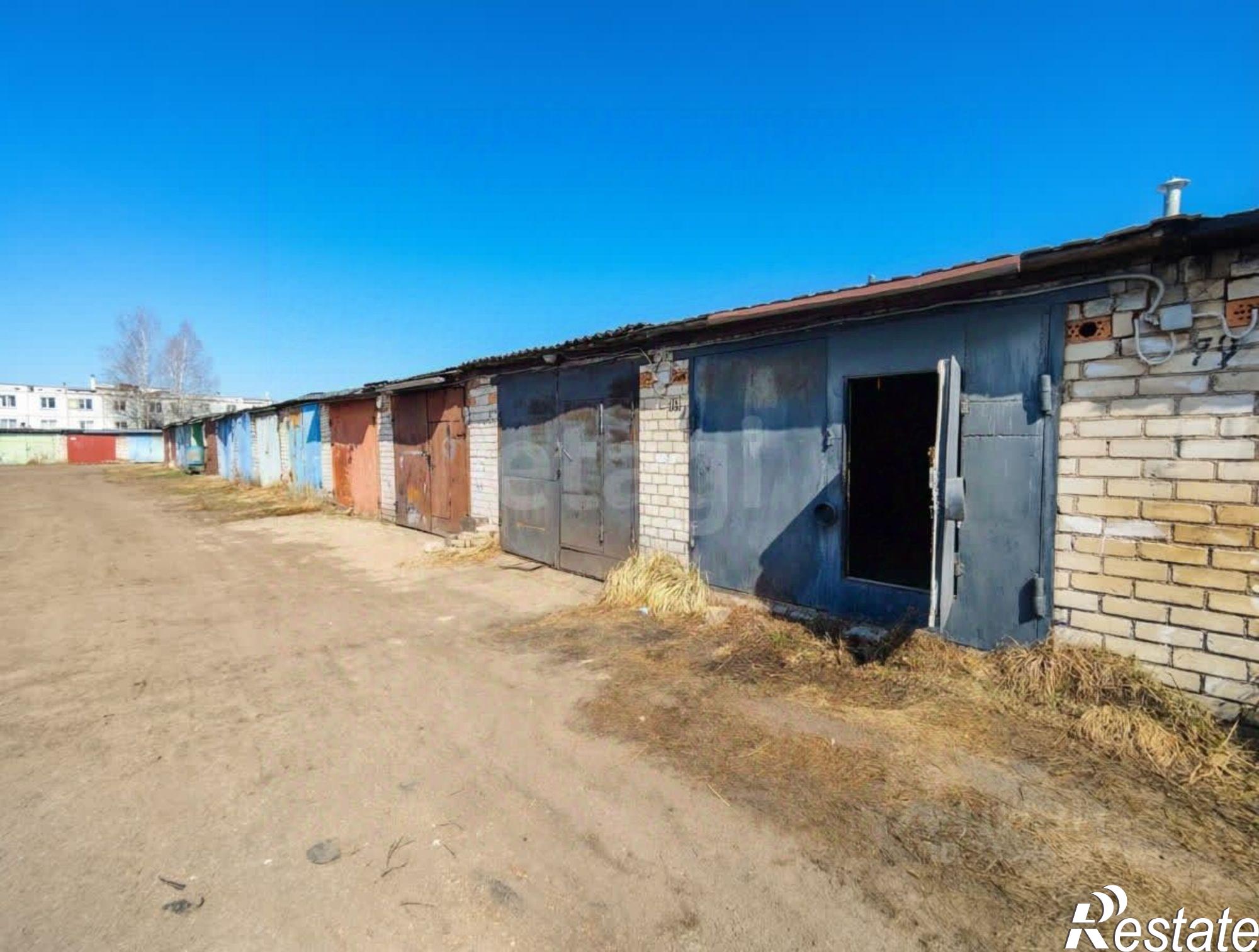 Купить гараж, место в паркинге за 380 000 рублей на городской округ Псков