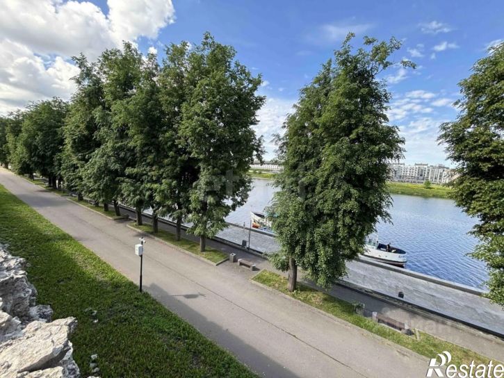 2-комн квартира набережная реки Великой, 4,  д. 4