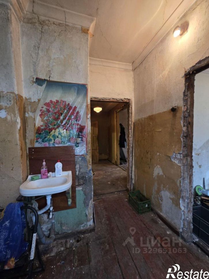 2-комн квартира улица Леона Поземского, 11,  д. 11