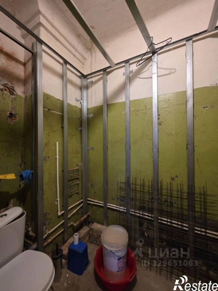2-комн квартира улица Леона Поземского, 11,  д. 11