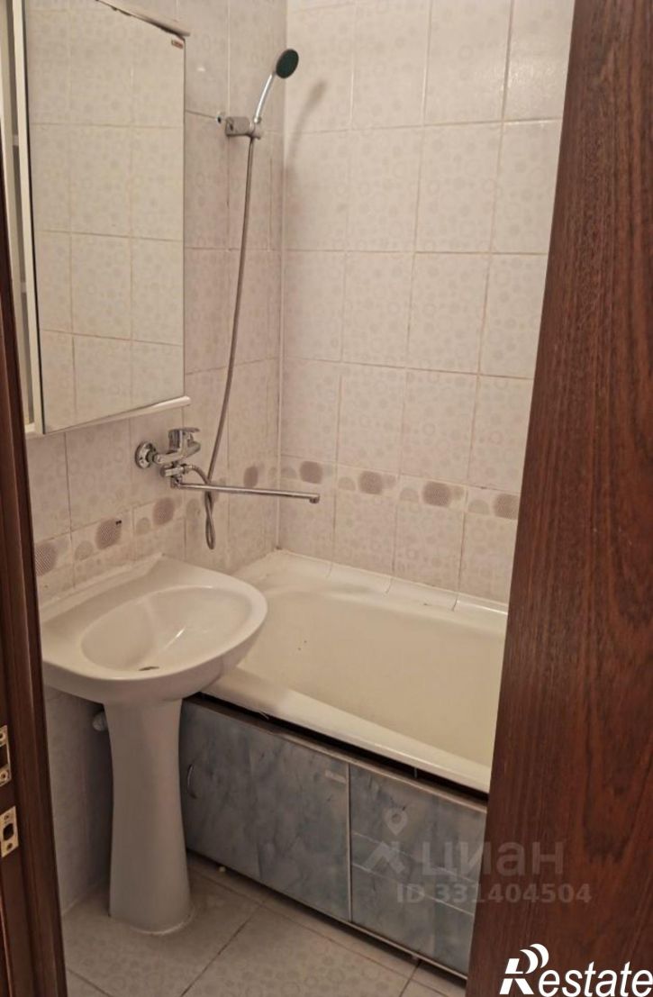 3-комн квартира улица Олега Кошевого, 23,  д. 23