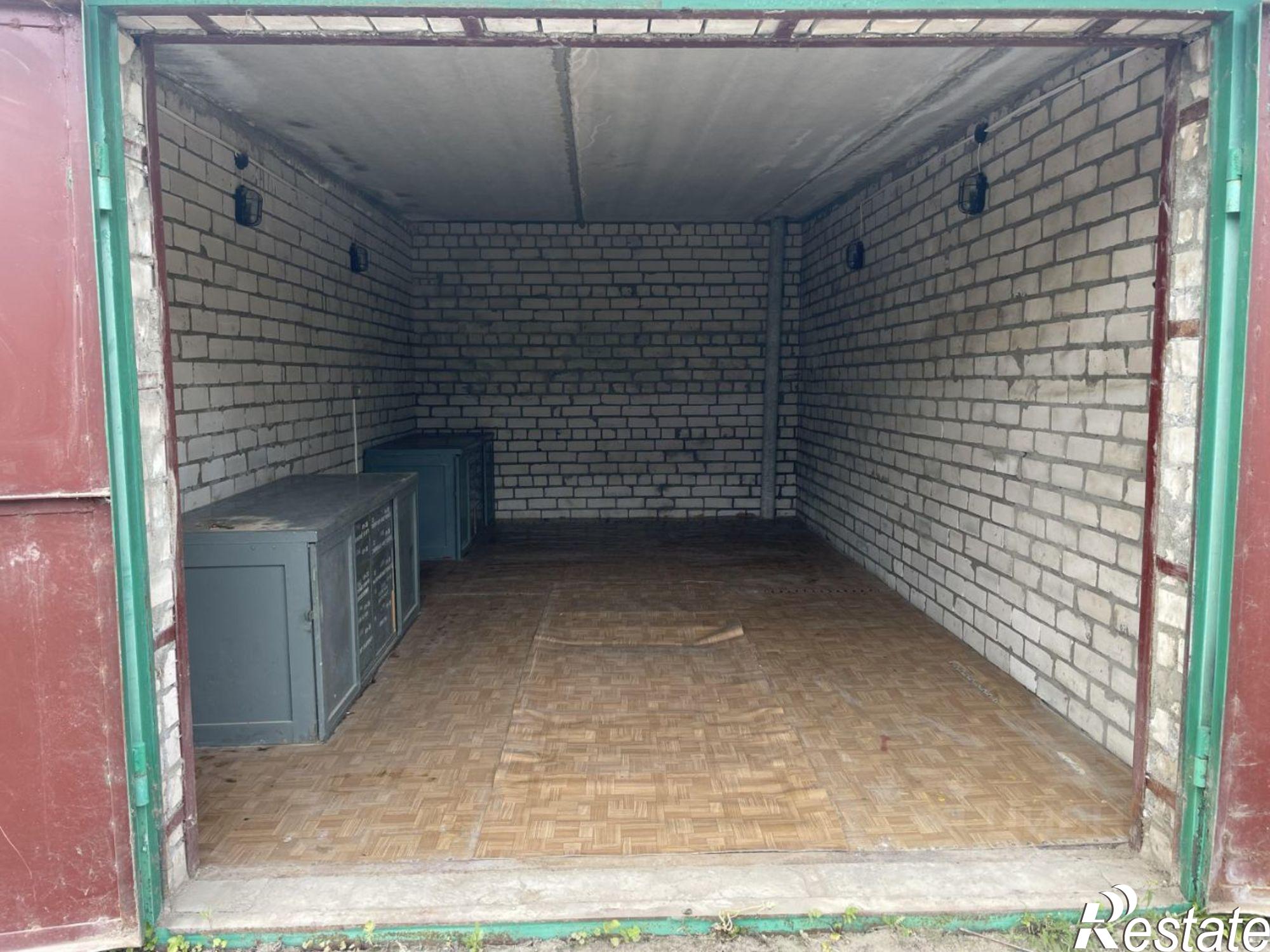 Купить гараж, место в паркинге за 1 756 100 рублей на пл Ленина, 2