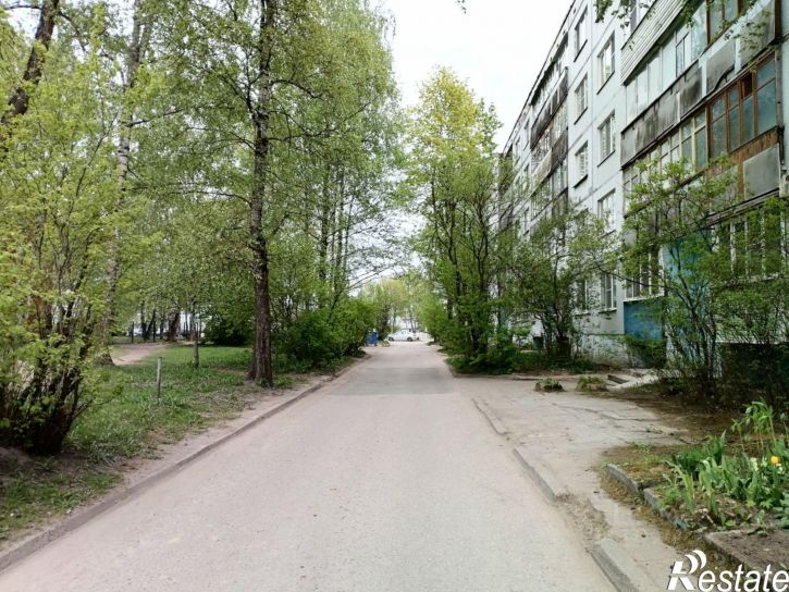 2-комн квартира Сиреневый б-р, 11,  д. 11