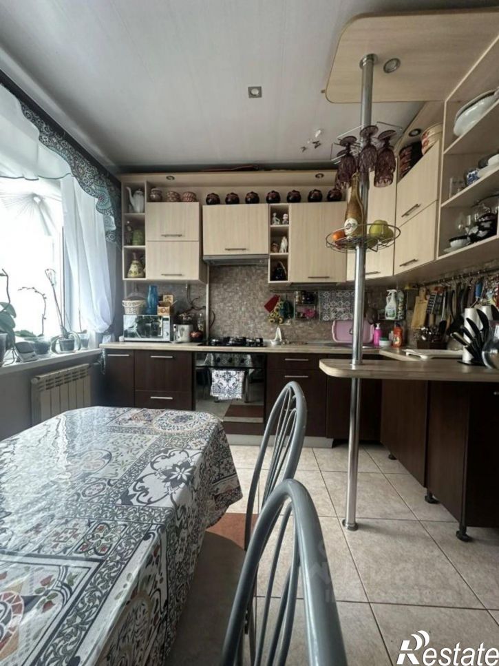 4-комн квартира ул Ижорского Батальона, 6,  д. 6