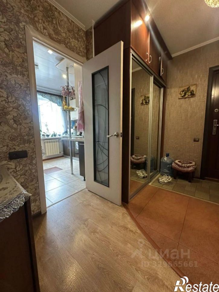 4-комн квартира ул Ижорского Батальона, 6,  д. 6