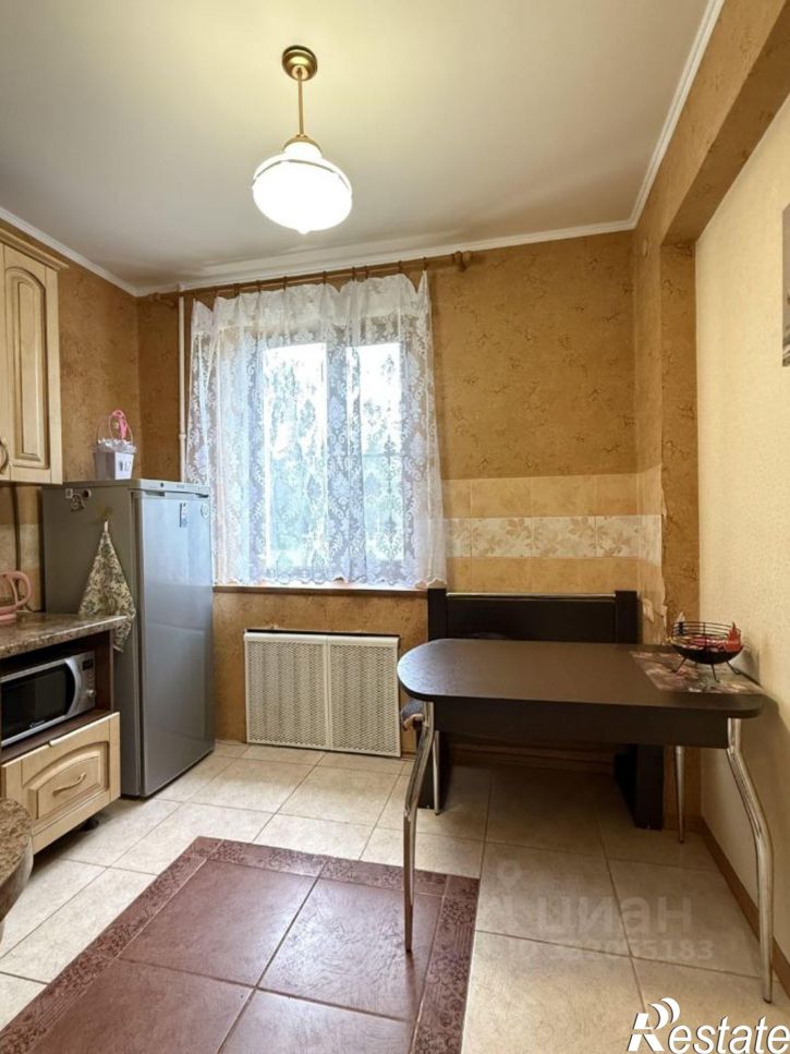 2-комн квартира ул Комдива Кирсанова, 4,  д. 4