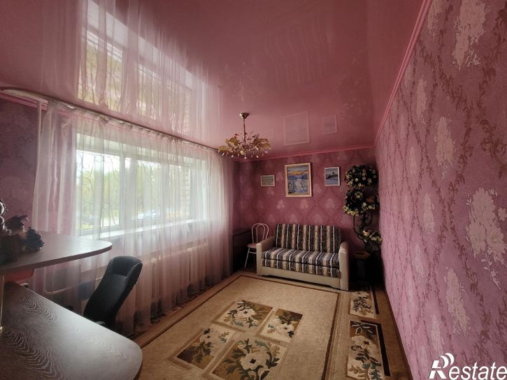 3-комн квартира улица Байкова, 11