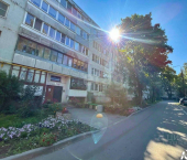 2-комн, 53кв м, этаж 1/5 ул Коммунальная, 50