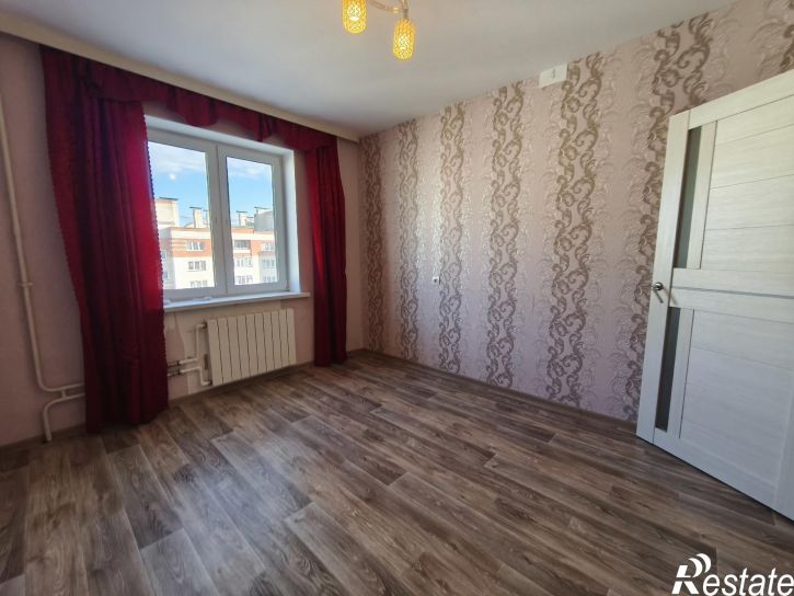 3-комн квартира улица Крупской, 24