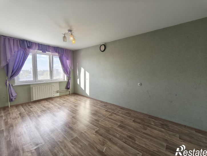 3-комн квартира улица Крупской, 24