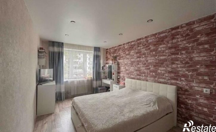 3-комн квартира улица Крупской, 24,  д. 24