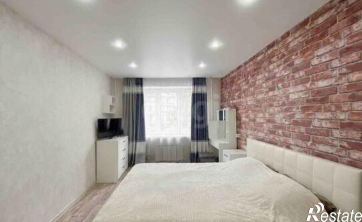 3-комн квартира улица Крупской, 24,  д. 24