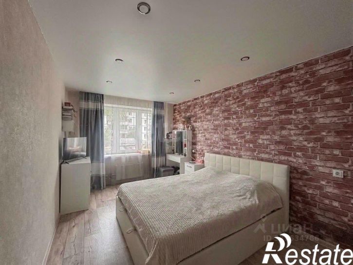 3-комн квартира улица Крупской, 24,  д. 24