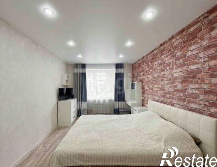 3-комн квартира улица Крупской, 24,  д. 24