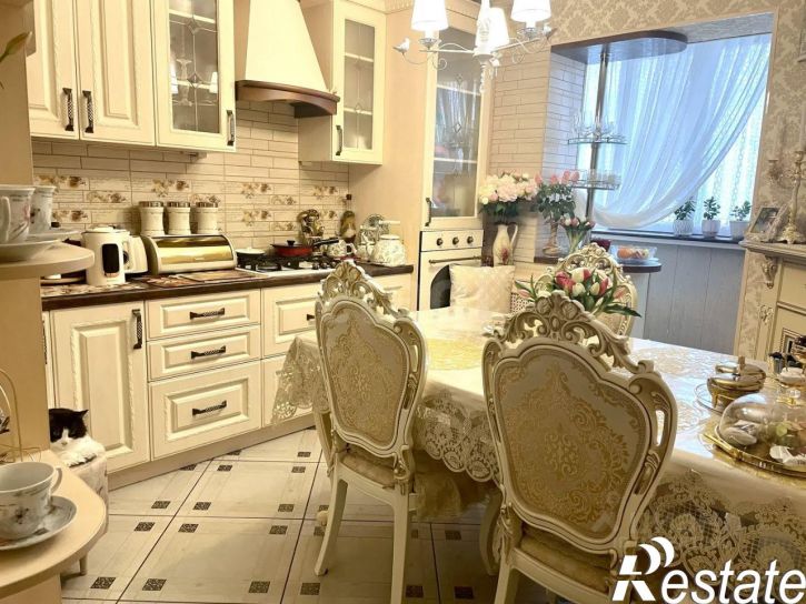 3-комн квартира Рижский проспект, 95,  д. 95