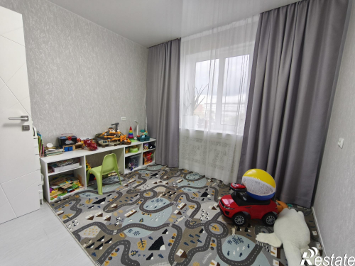 Продажа 3-комн квартиры Стахановская улица, 8