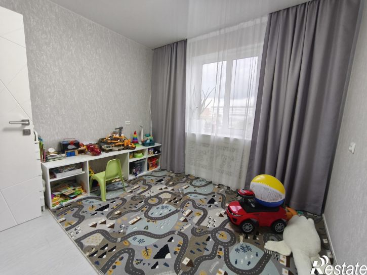 3-комн квартира Стахановская улица, 8