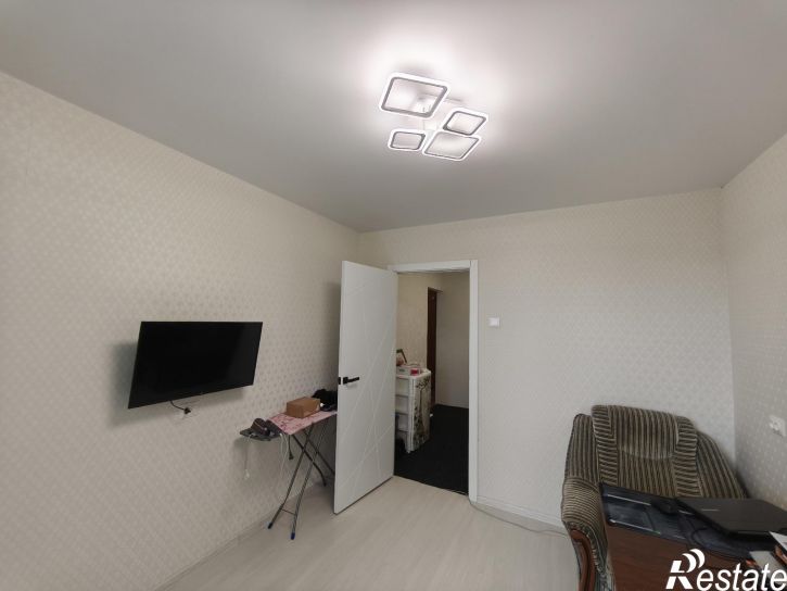 3-комн квартира Стахановская улица, 8