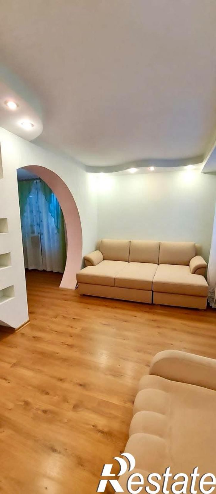 2-комн квартира Гущина ул., д.10