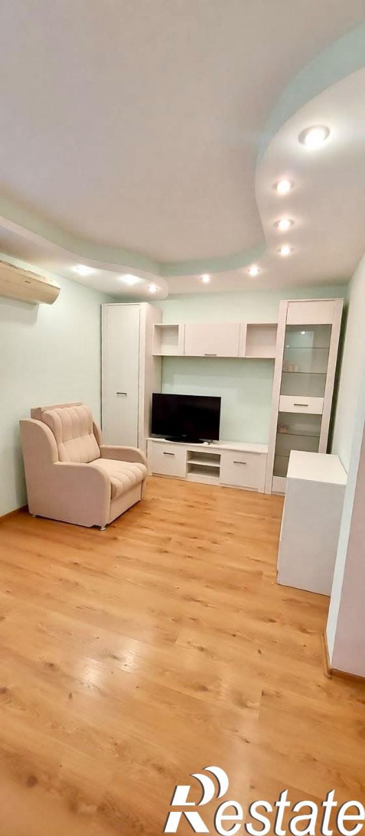 2-комн квартира Гущина ул., д.10