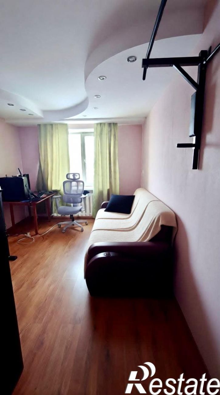 2-комн квартира Гущина ул., д.10